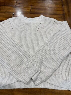 Old Navy Girl’s Cream Ribbed Crewneck Sweater